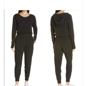 Women's Sweaty Betty  Black Jumpsuit Sz XL